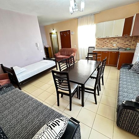 Romance Holiday Garden Inn Durrës Extérieur photo