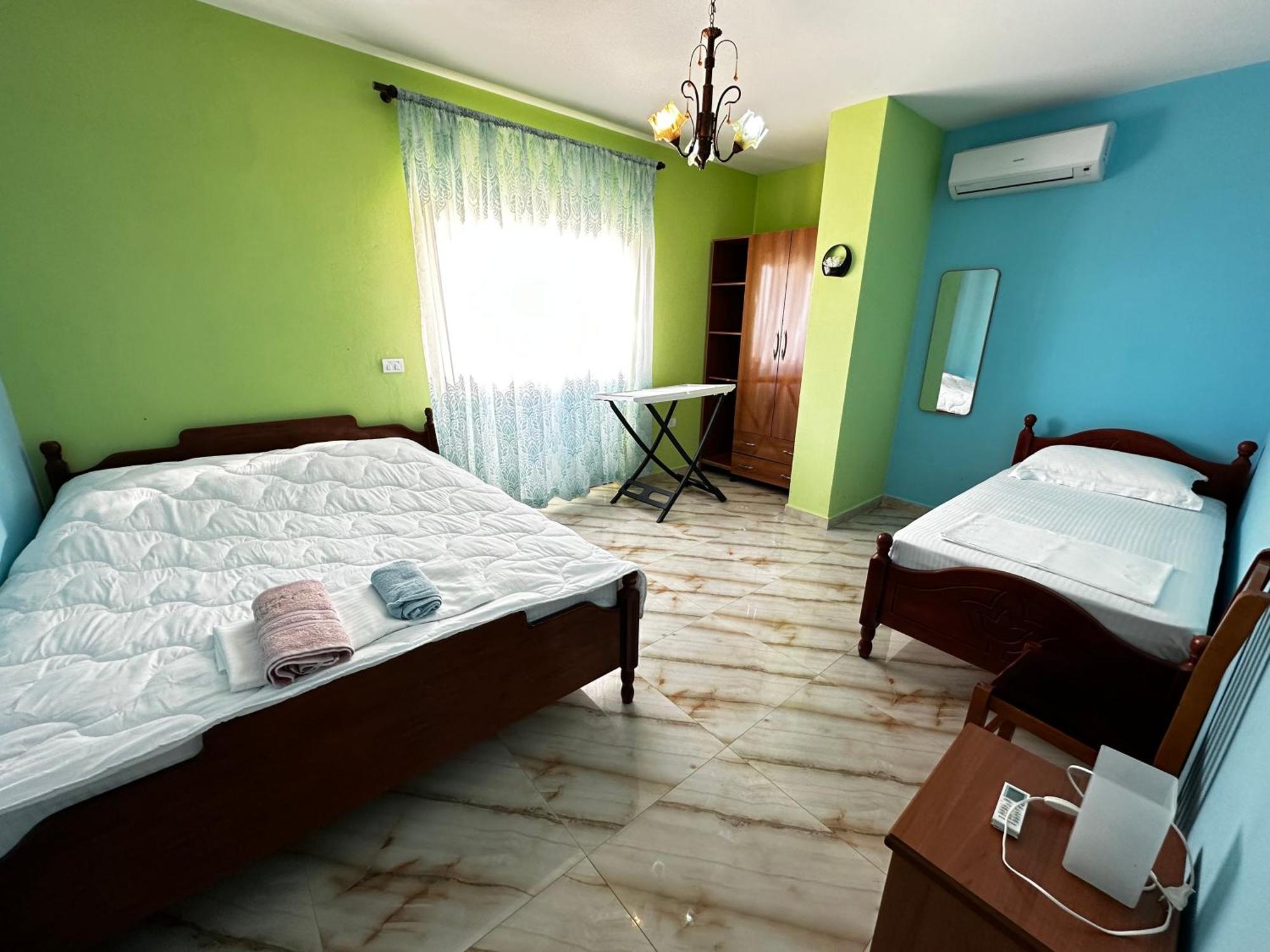 Romance Holiday Garden Inn Durrës Extérieur photo