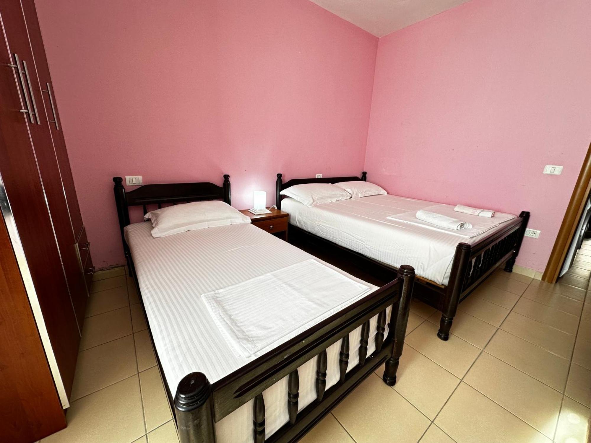 Romance Holiday Garden Inn Durrës Extérieur photo