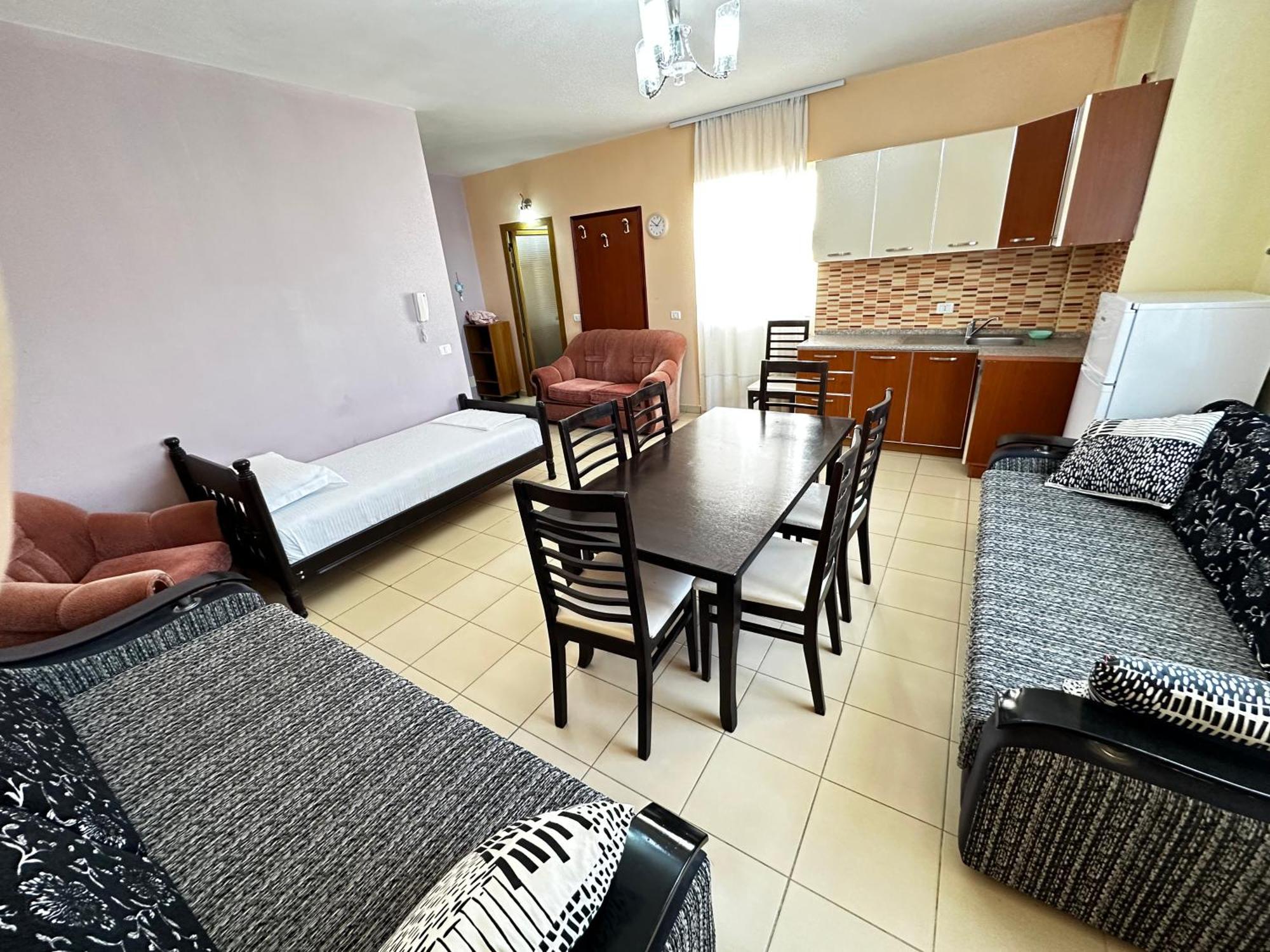 Romance Holiday Garden Inn Durrës Extérieur photo