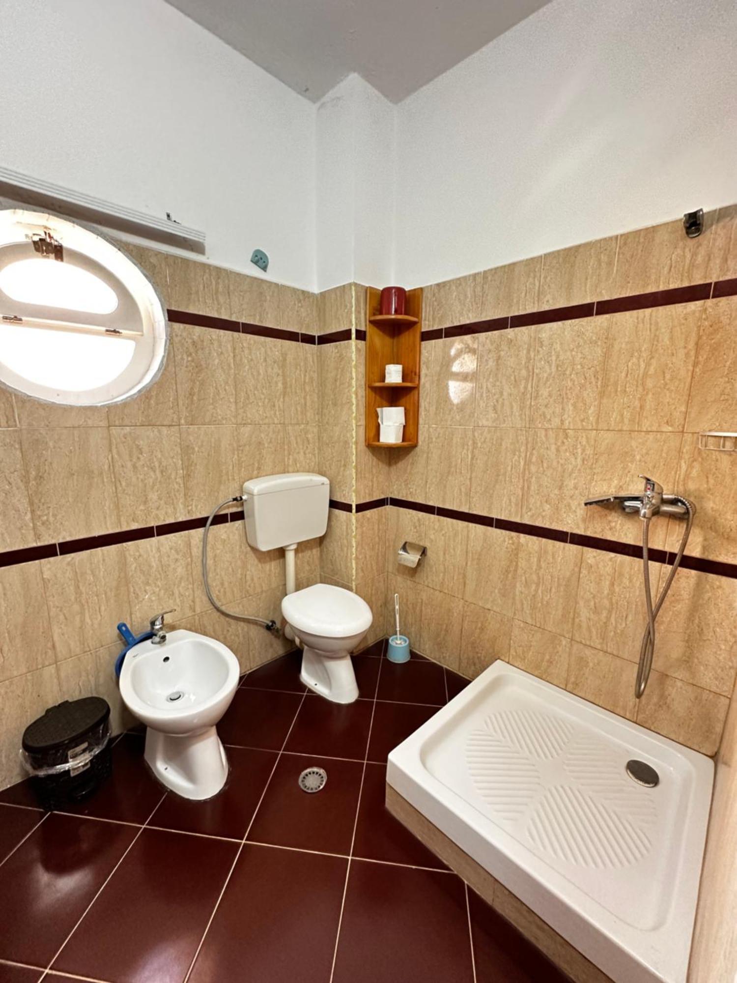 Romance Holiday Garden Inn Durrës Extérieur photo