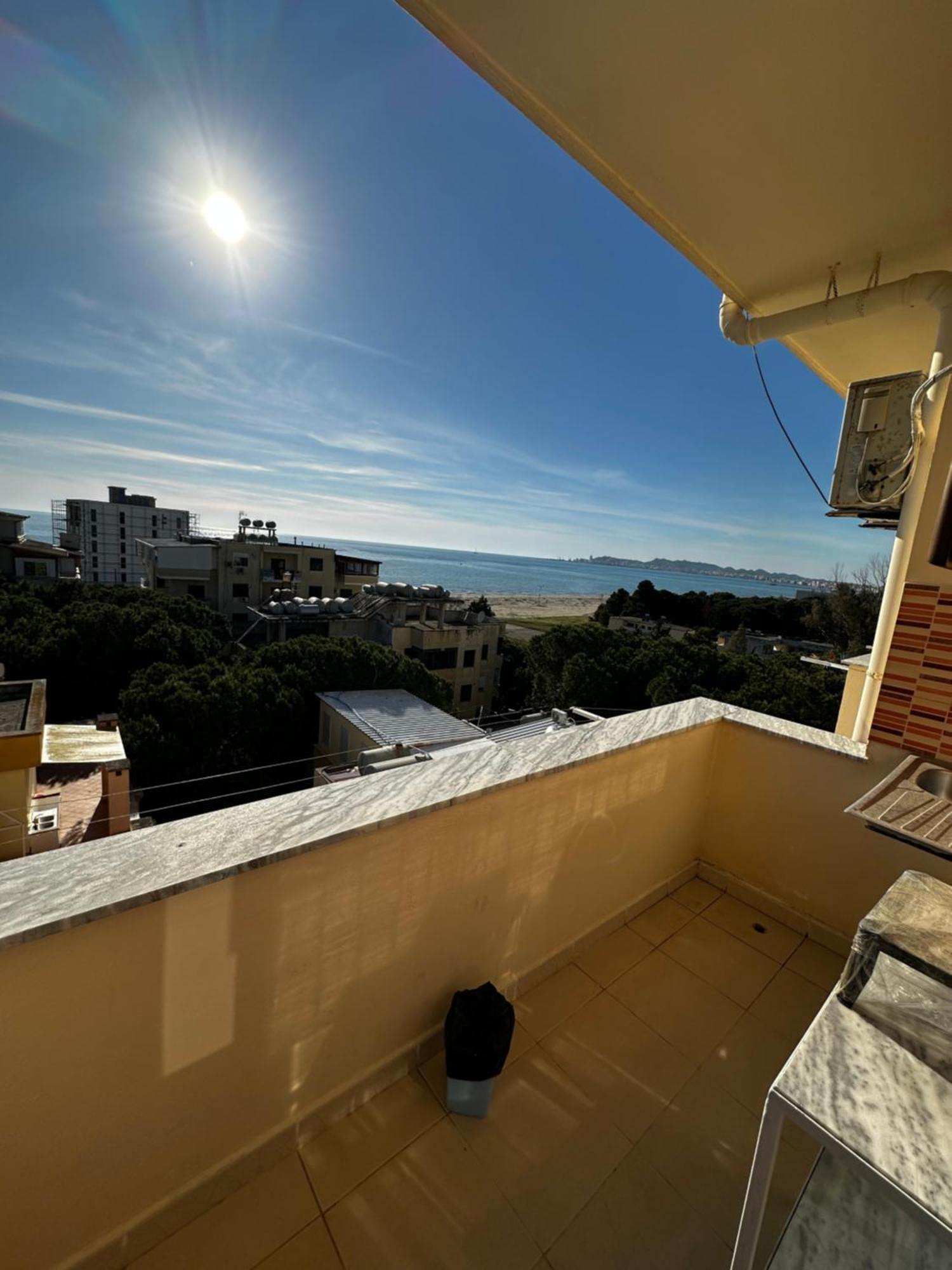 Romance Holiday Garden Inn Durrës Extérieur photo