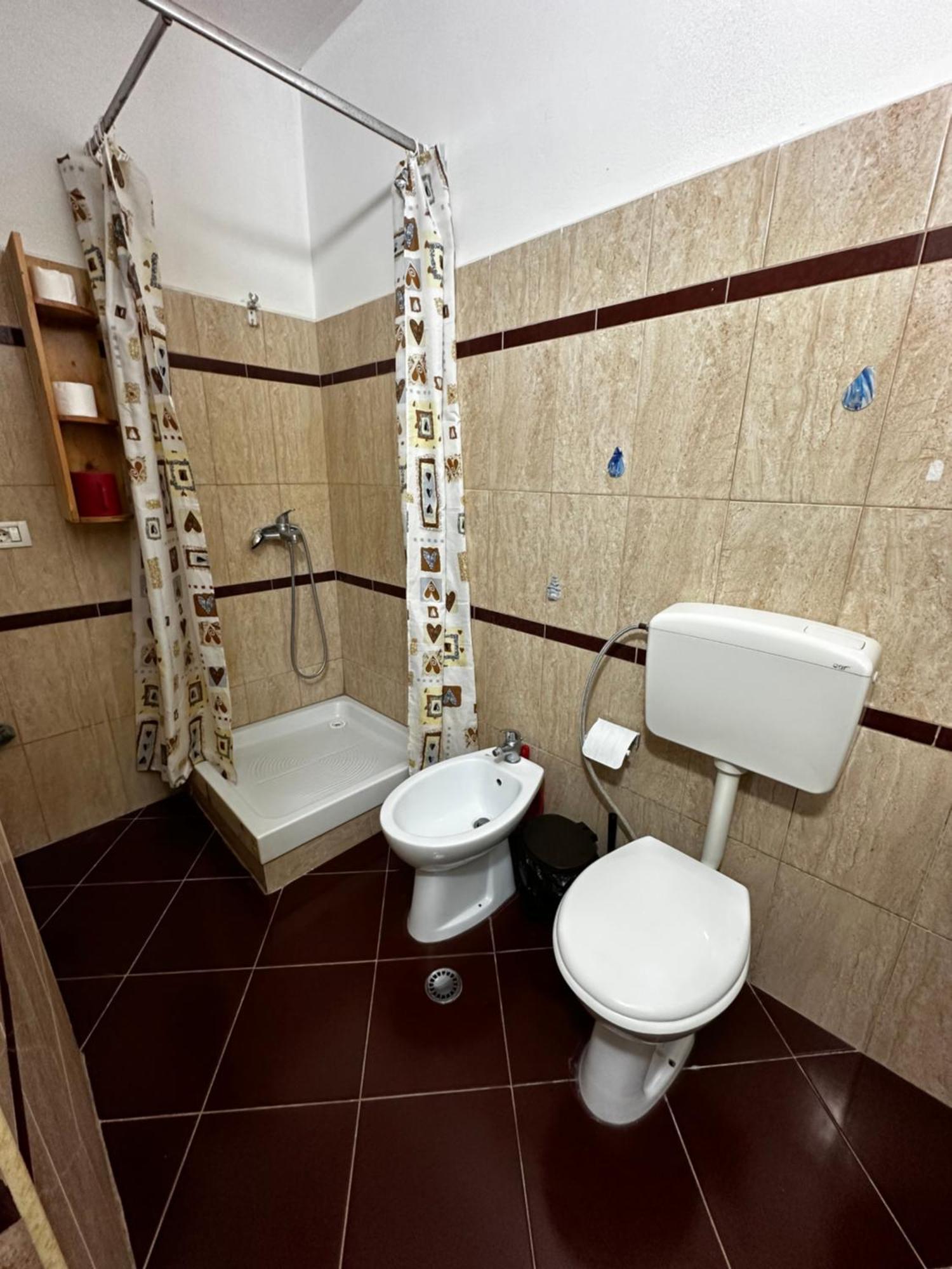 Romance Holiday Garden Inn Durrës Extérieur photo