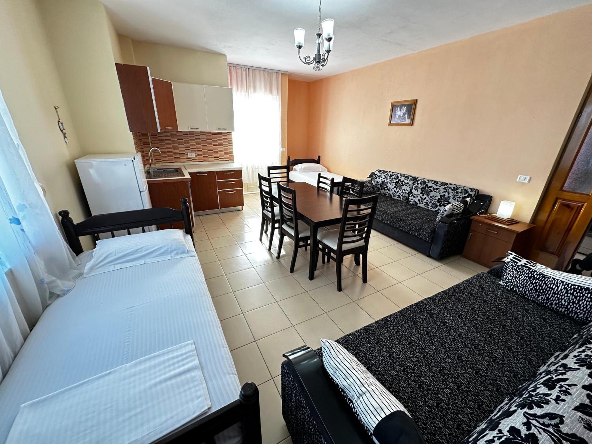 Romance Holiday Garden Inn Durrës Extérieur photo